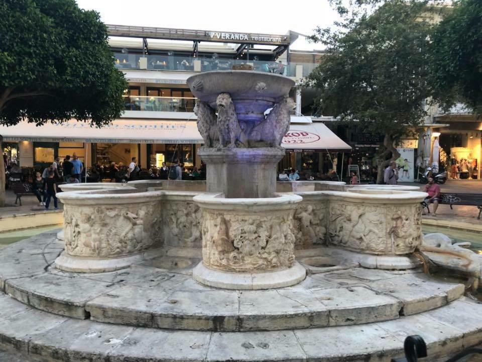 Blue Elegance City Center Heraklion Apartment Ngoại thất bức ảnh
