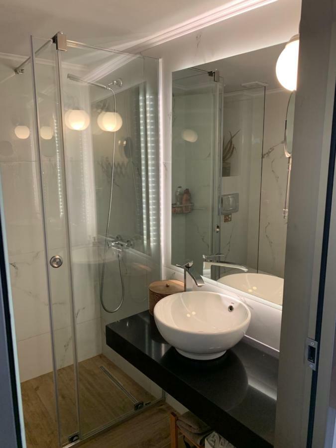 Blue Elegance City Center Heraklion Apartment Ngoại thất bức ảnh